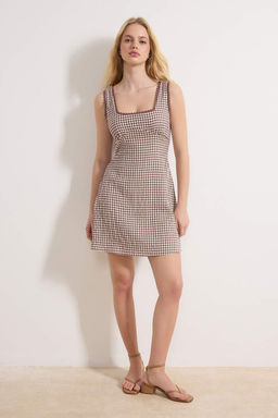 Kahverengi Ekose / Kareli Dantel Detayl? K?sa / Mini Dokuma Elbise TWOSS26EL00091