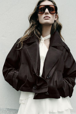 DOUBLE-BREASTED SHORT TRENCH COAT