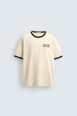 CAMISETA RIB TEXTOS CONTRASTE / Amarillo claro