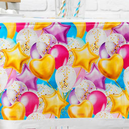 Скатерть одноразовая Влюбленность, шарики, 182х137см - Страна карнавалия фото 3