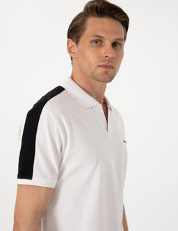 Siyah Kol Detayl_ Slim Fit %100 Pamuk Apa_ Yaka Ti__rt