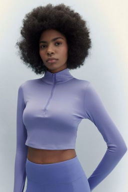 DeFactoFit Slim Fit Dar Kesim Dik Yaka Fermuarl? Crop Uzun Kollu Tisort