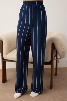 Trendyolmilla Siyah Cizgili Y?rtmac Detayl? Viskon Gomlek-Pantolon Dokuma Pijama Tak?m? THMAW23PT00158  фото 13