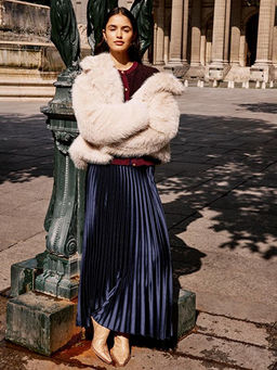 Beli Lastikli Saten Pileli Etek