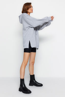 TRENDYOLMILLA Siyah Kapusonlu Oversize Sardonlu Orme Sweatshirt TWOAW23SW00439 фото 2