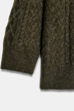 OVERSIZED CABLE KNIT JUMPER - Zara фото 7