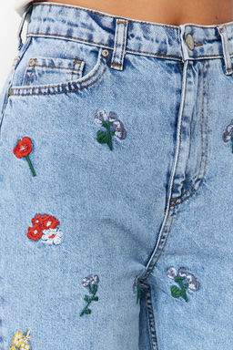 Mavi Nak?sl? Yuksek Bel Mom Jeans TWOSS21JE0591 - Trendyolmilla фото 6