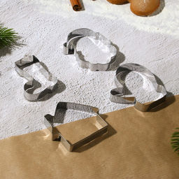 Формы для выпечки новогодние Сладкая сказка, 4 шт. + лопатка