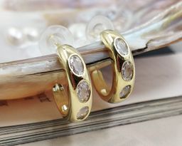 Серьги стильные