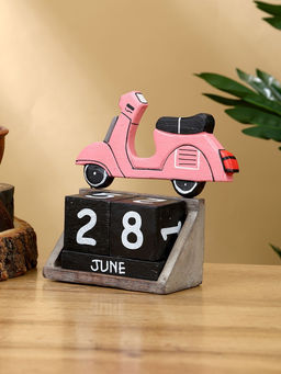 Календарь настольный Мопед дерево 11х5х14 см, розовый