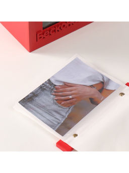 Фотоархив на 96 фото 10?15 см с фоторамкой 10?15 см Бесконечно, красный, 20?15?12 см