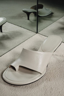 SANDALIA TAC?N PIEL LIMITED EDITION / Blanco - Zara фото 3