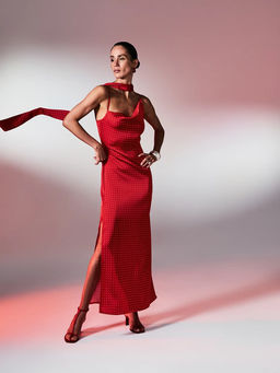 платье женское / Zarina