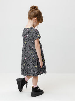 К 5793/серый,яр.леопардовые сердечки платье для дев