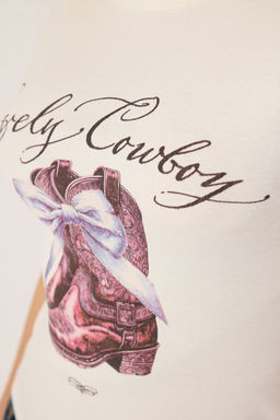 TRENDYOLMILLA Kahverengi Kovboy Bask?l? Fitted/Vucuda Oturan Pamuklu Esnek Orme T-Shirt TWOSS25TS00008  фото 4