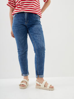 Женские джинсы бойфренды