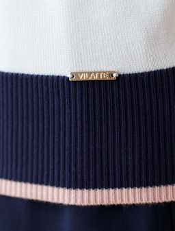 Джемпер с V-вырезом с коротким рукавом из вискозы