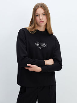Bisiklet Yaka Bask?l? Oversize Kad?n Kal?n Sweatshirt