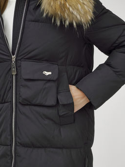 Куртка Бренд Visdeer ПРЕМИУМ КЛАССА зимняя с мехом ЕНОТА, черного цвета