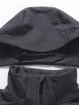 Ветровка мужская софтшелл виндстоппер с капюшоном спортивная темно-серого цвета 9615_1TC