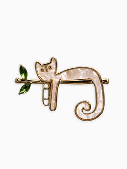 Брошь перламутровый "Котёнок" на ветке, цвет белый в золоте