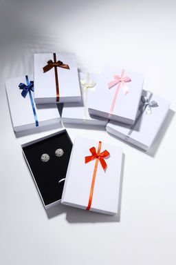 Цена за 6 шт. Коробочка подарочная под набор «Бантик», 13×18 см, (полезная часть 12.5×17.5 см,), МИКС