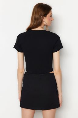 Trendyolmilla Beyaz Biye Detayl? Bisiklet Yaka Crop Fitilli Esnek Orme Bluz TWOAW21BZ0638 фото 18