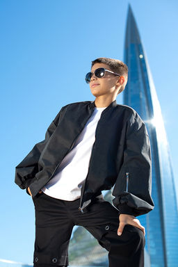 Черная куртка-бомбер, модель 1701 - Mooriposh фото 9