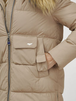 Куртка Бренд Visdeer ПРЕМИУМ КЛАССА зимняя с мехом ЕНОТА, бежевого цвета  фото 9