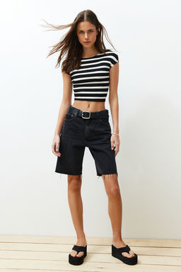 Trendyolmilla Siyah Bisiklet Yaka Ay Kol Fitted/Vucuda Oturan Crop Orme Bluz TWOSS24BZ00446  фото 33