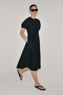 VESTIDO MIDI CON LINO ZW COLLECTION / Negro