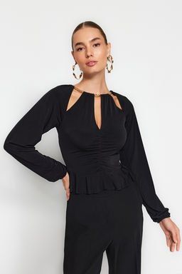 Trendyolmilla Siyah Pencere/Cut Out Detayl? Aksesuarl? Orme Bluz TPRAW24BZ00053
