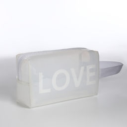 Косметичка ПВХ L-б/н LOVE, 19*8*11, отд на молнии, белый