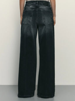 Джинсы wide leg со складками / Zarina фото 4