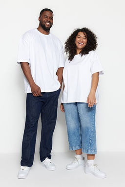 B_y_k Beden Beyaz Oversize Rahat Basic %100 Pamuklu T-Shirt TMNSS23TS00139