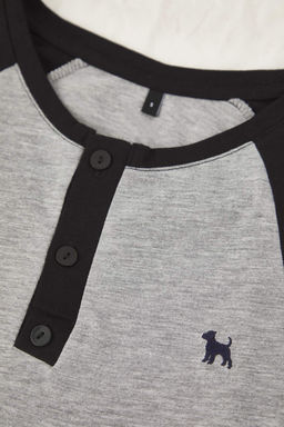Siyah-Gri Regular Fit Reglan Kol Kopek Nak?sl? Dugmeli Yaka Orme Pijama Tak?m? TMNAW26PT00004