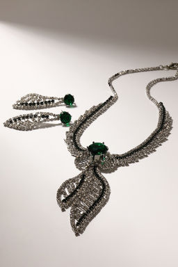 Набор 2 предмета: серьги, колье Феникс изгиб, цвет бело-изумрудный в серебре, 35 см