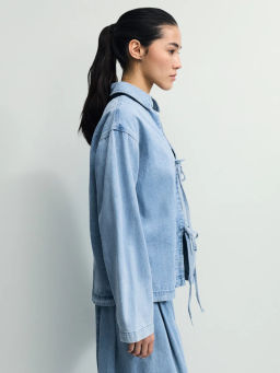 Джинсовая рубашка с завязками / Zarina  фото 5