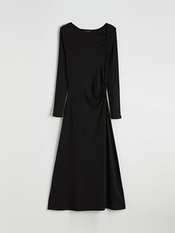 Kay?k Yaka B?zg?l? Elbise