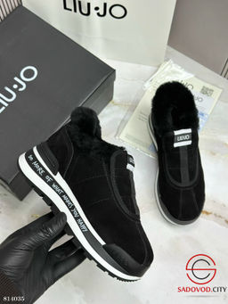 Кроссовки женские для осени