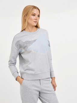 джемпер женский в сером цвете с принтом