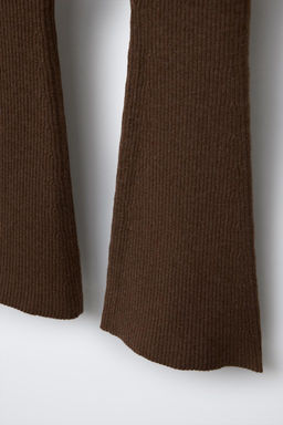 RIBBED FLARED TROUSERS - Zara фото 6
