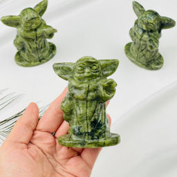 Статуэтка Грогу из Змеевика