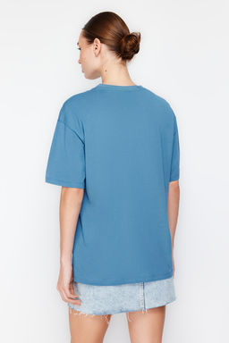 TRENDYOLMILLA Siyah %100 Pamuk Nak?sl? Oversize/Genis Kal?p Bisiklet Yaka Orme T-Shirt TWOSS24TS00102 фото 12