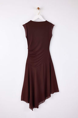 Kahverengi Belden Ac?lan Kay?k Yaka Kolsuz Buzgulu Midi Tul Orme Elbise TWOSS26EL00028