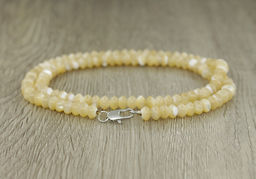 Перламутр бежевый 6мм, круглые приплюснутые бусины, бусы длиной 46см