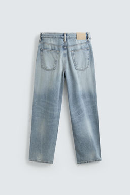 JEANS LIGEROS REGULAR FIT / Azul claro