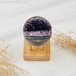 Шар из Аметиста с жеодой