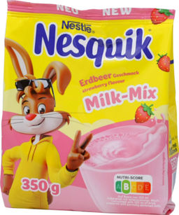 Nesquik. Молочный коктейль Клубника 350 гр. мягкая упаковка (Уцененная)