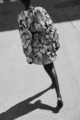 Vestido oversize con tiras de anudar
